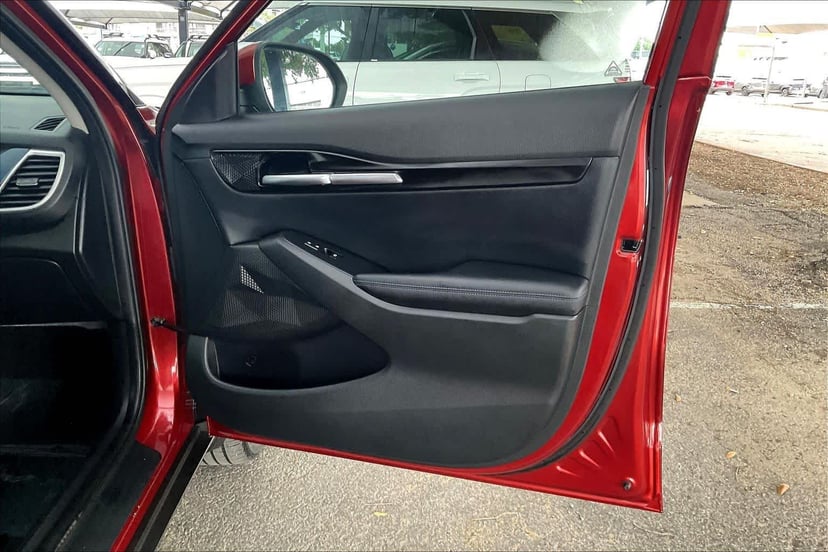 2021 Kia Seltos - Image 23