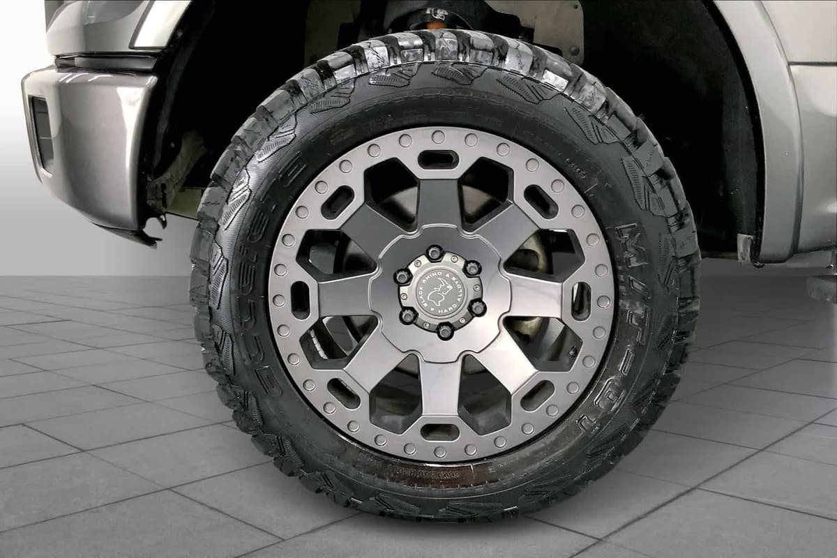 2016 Ford F-150 - Image 9