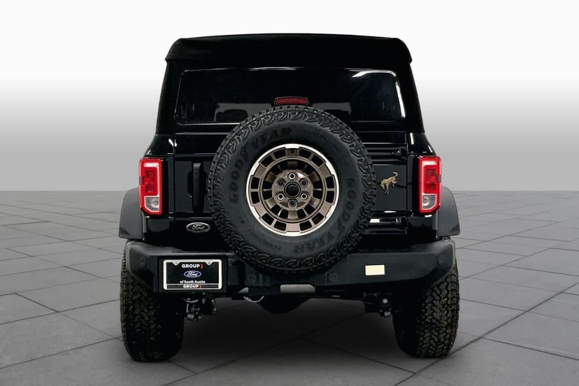 2026 Ford Bronco - Image 4