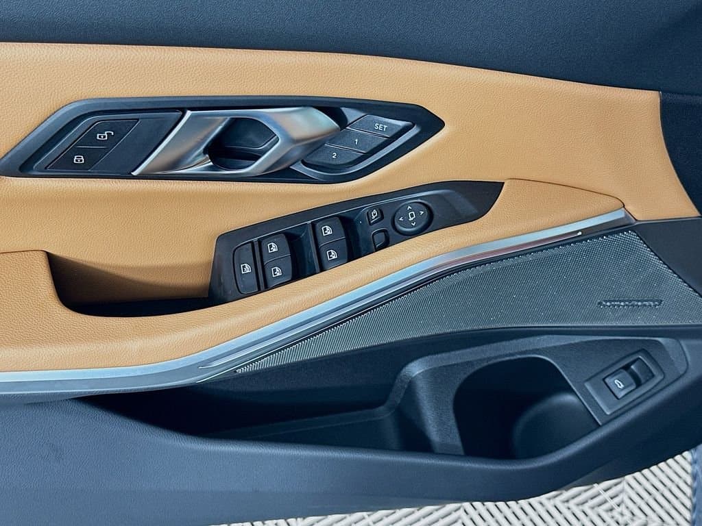 2026 BMW 3 Series - Image 20