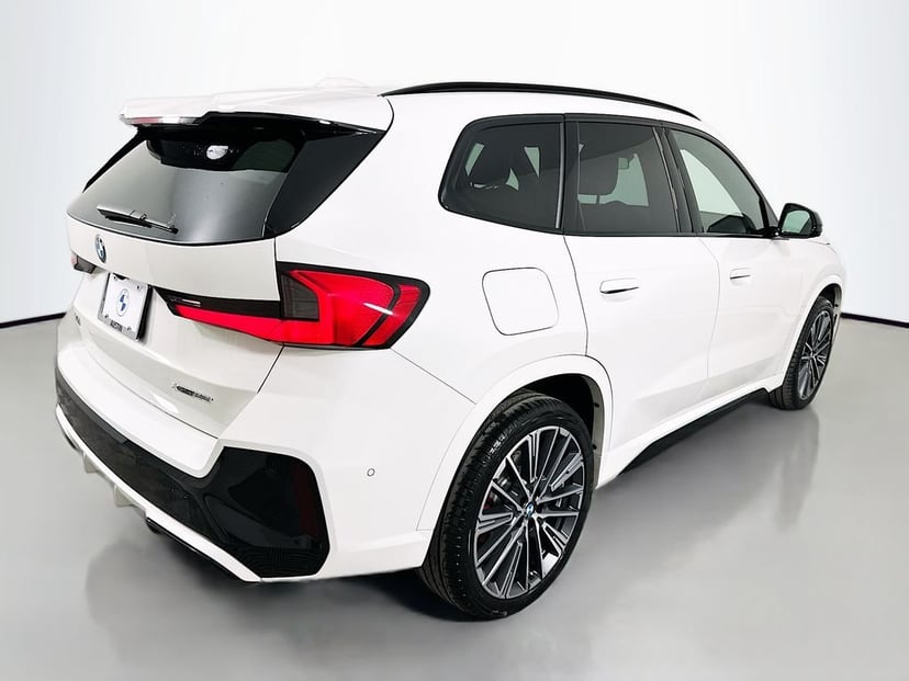 2025 BMW X1 - Image 5