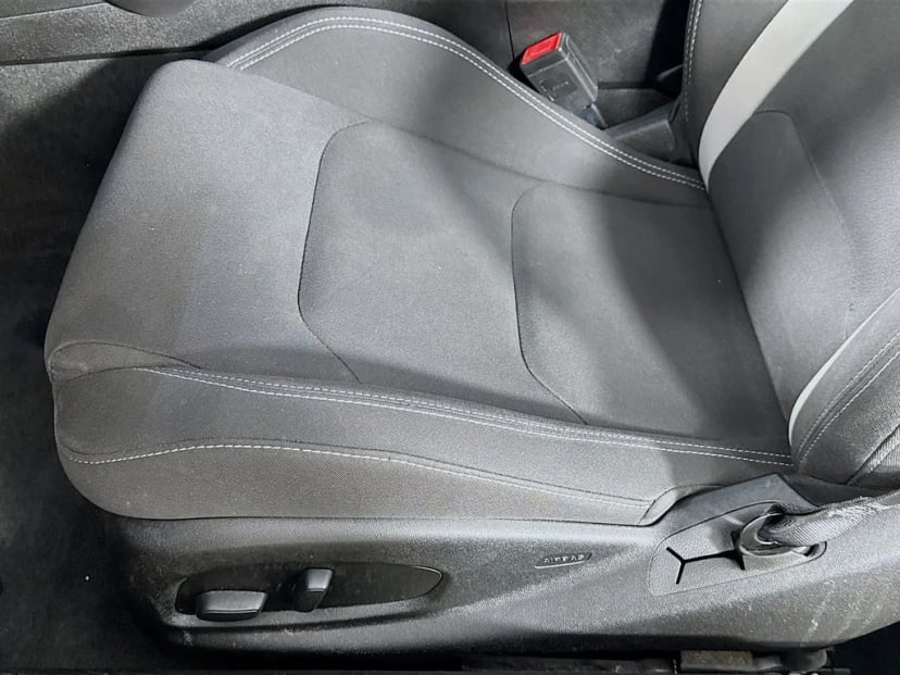 2018 Chevrolet Camaro - Image 23