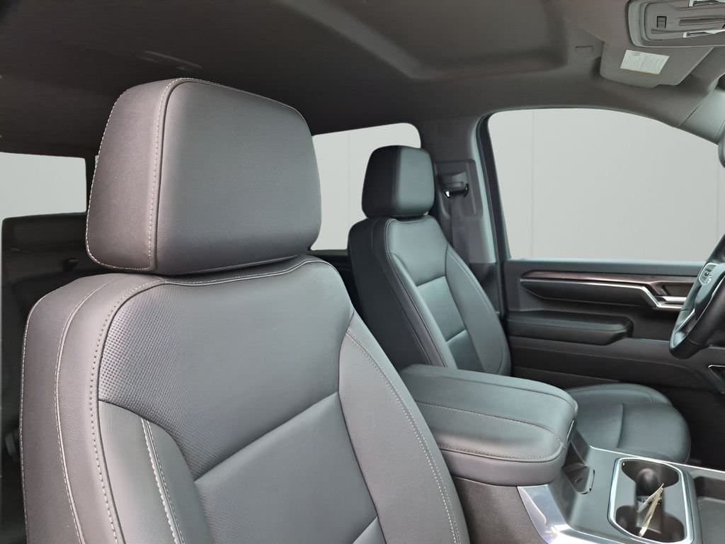 2024 Chevrolet Silverado 2500HD - Image 15
