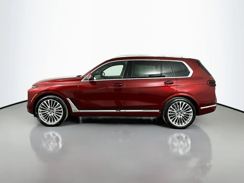 2025 BMW X7 - Image 8