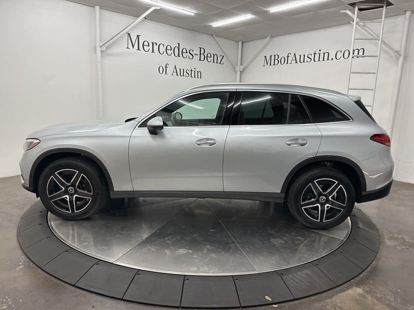 2026 Mercedes-Benz GLC - Image 4