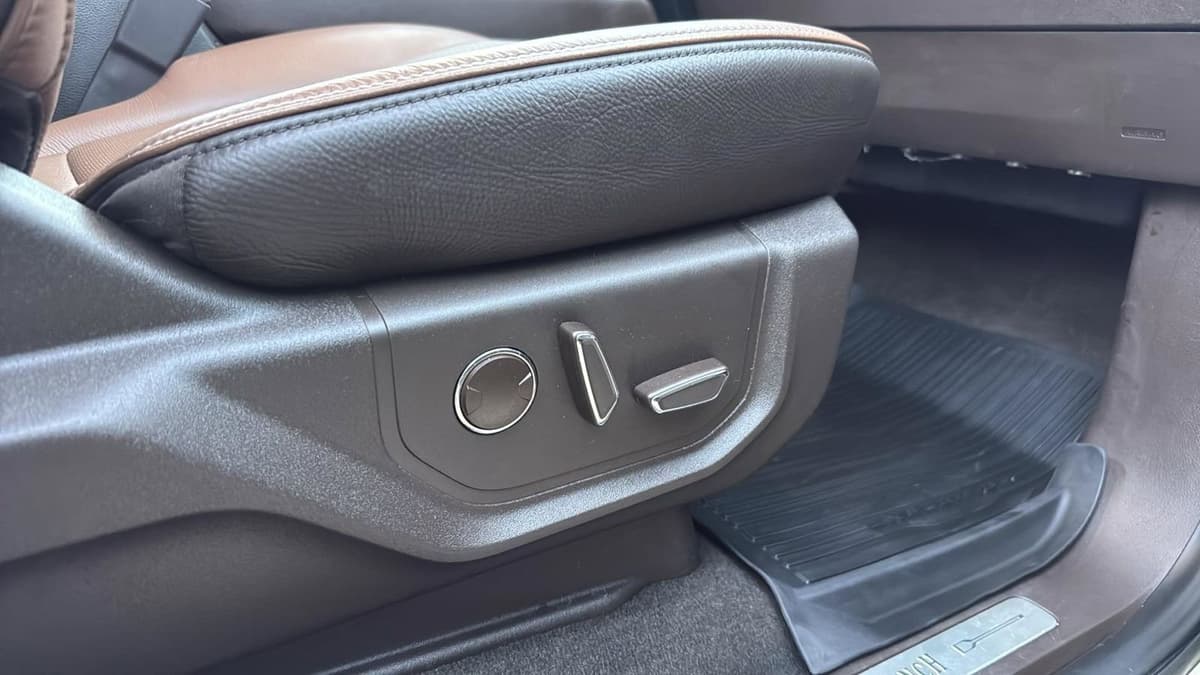 2024 Ford Expedition - Image 25