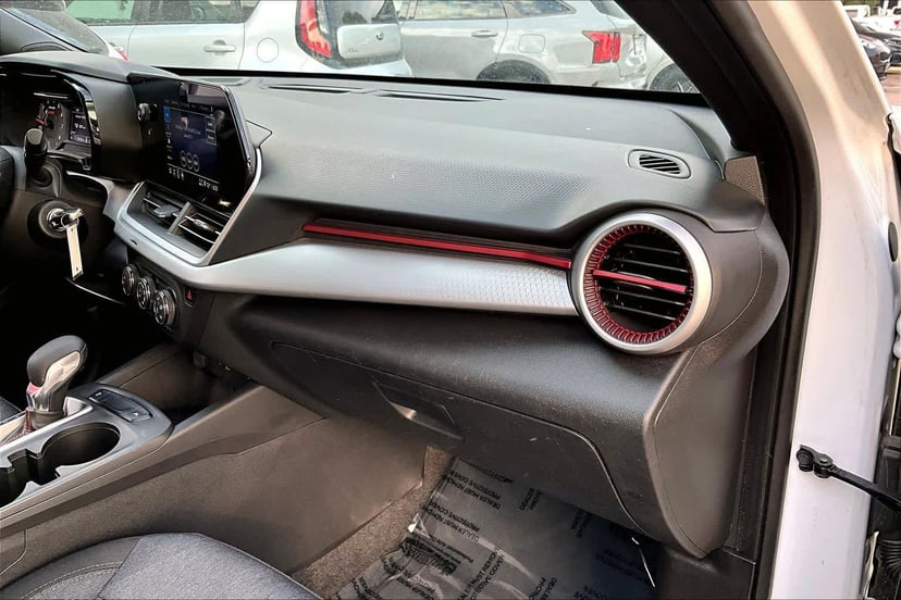 2024 Chevrolet Trax - Image 19