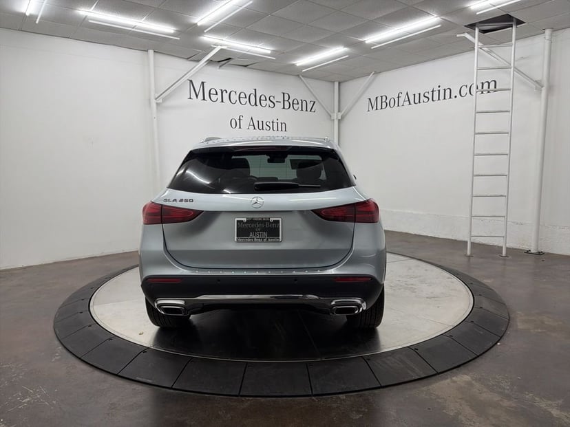 2026 Mercedes-Benz GLA - Image 6