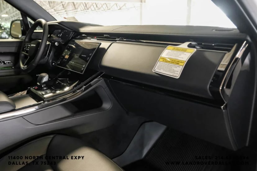 2026 Land Rover Range Rover Sport - Image 14