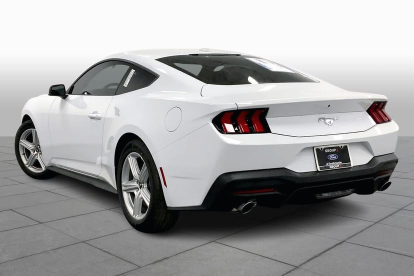 2026 Ford Mustang - Image 11