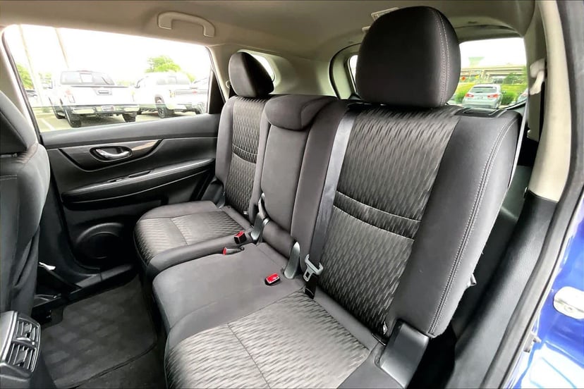 2019 Nissan Rogue - Image 21