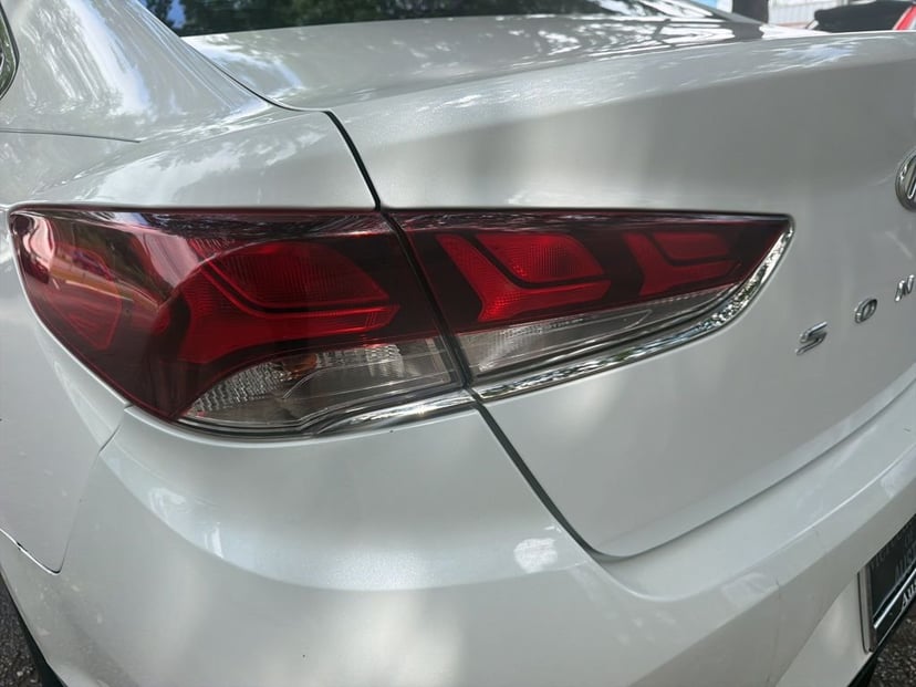 2018 Hyundai Sonata - Image 23