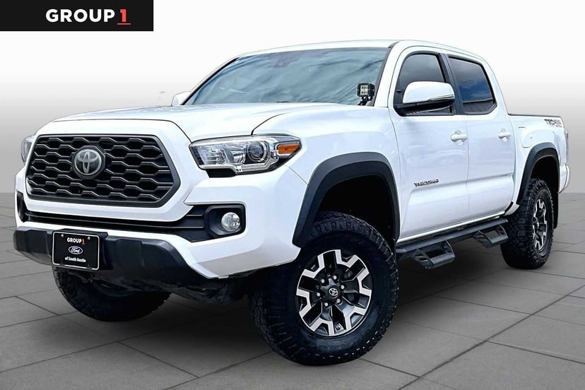 2020 Toyota Tacoma - Image 2