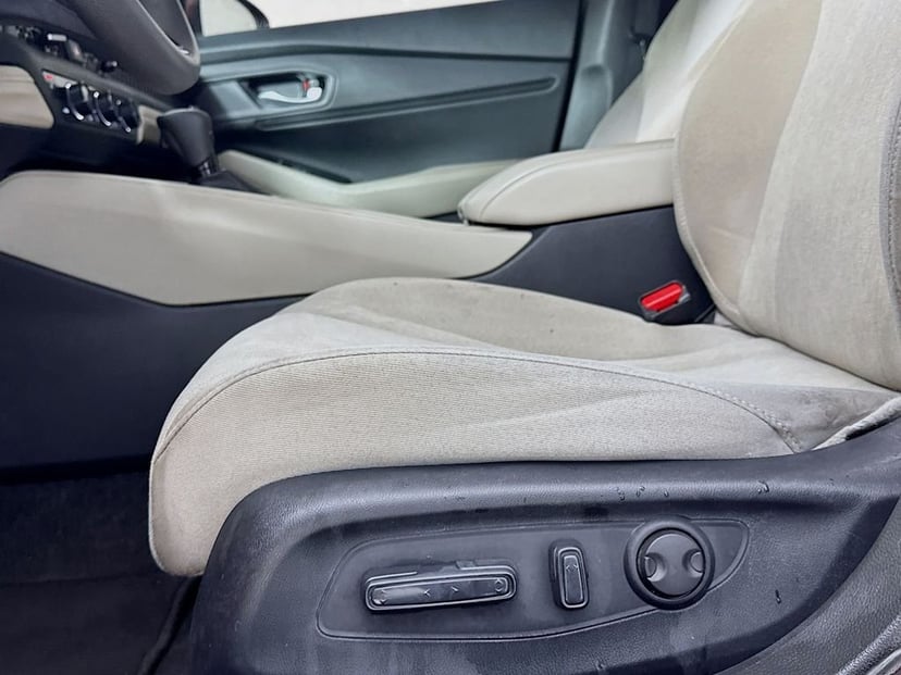 2023 Honda Accord - Image 25