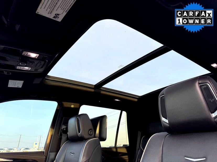 2023 Cadillac Escalade - Image 14
