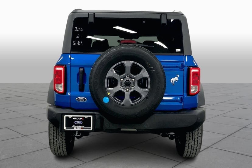 2025 Ford Bronco - Image 4
