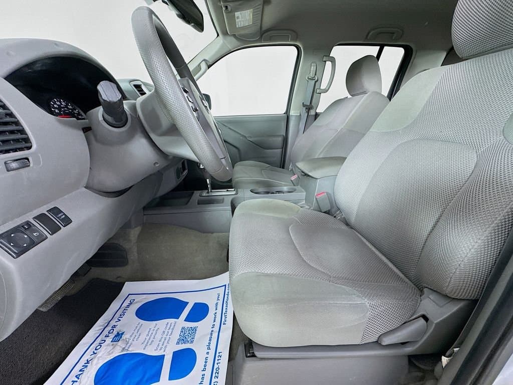 2015 NISSAN Frontier - Image 25