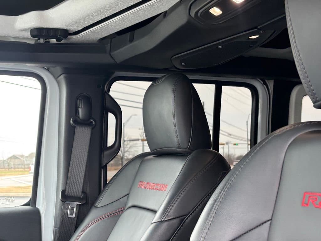 2024 Jeep Wrangler - Image 13