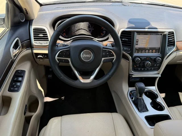 2017 Jeep Grand Cherokee - Image 22