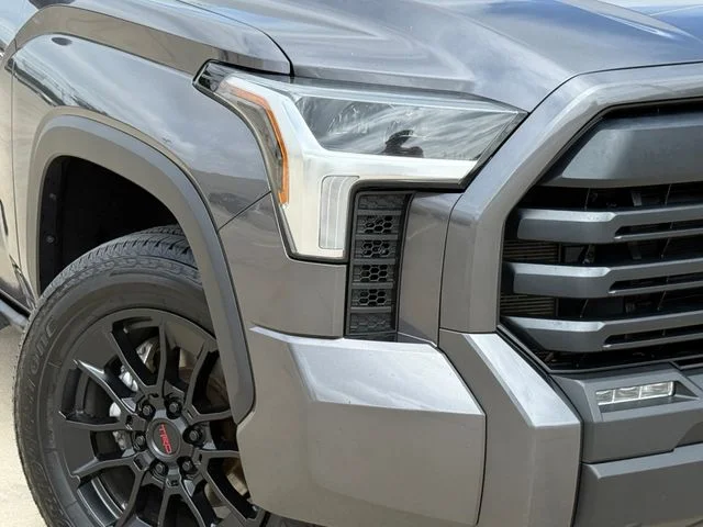 2023 Toyota Tundra - Image 3