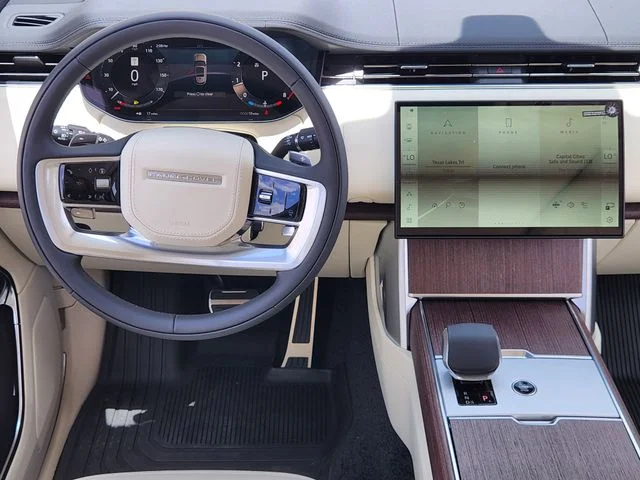 2026 Land Rover Range Rover - Image 25