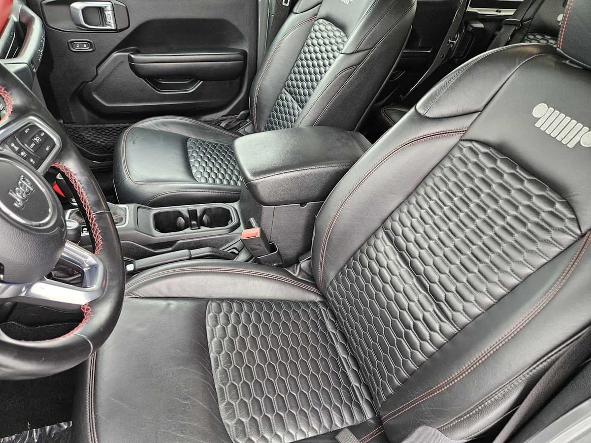 2021 Jeep Wrangler - Image 11