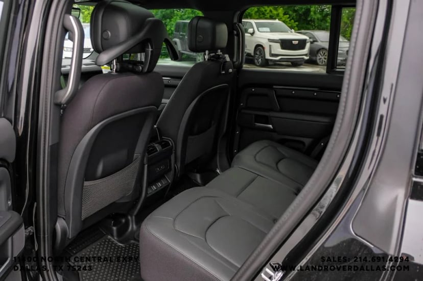 2026 Land Rover Defender 110 - Image 44