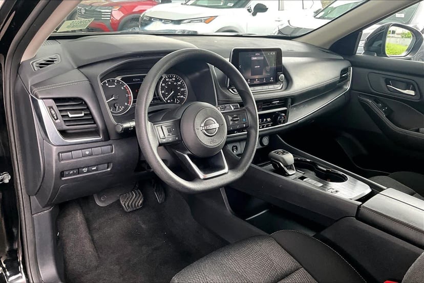 2024 Nissan Rogue - Image 17