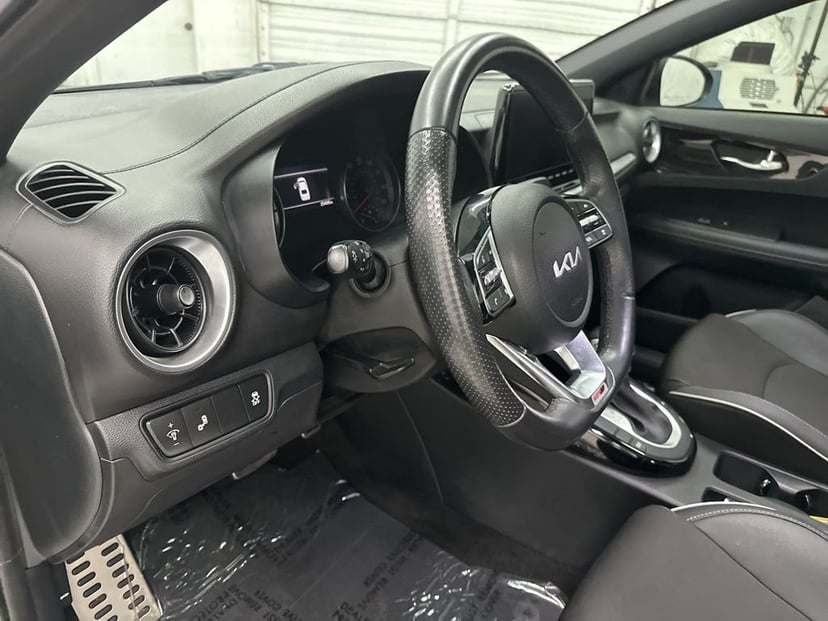 2024 Kia Forte - Image 14
