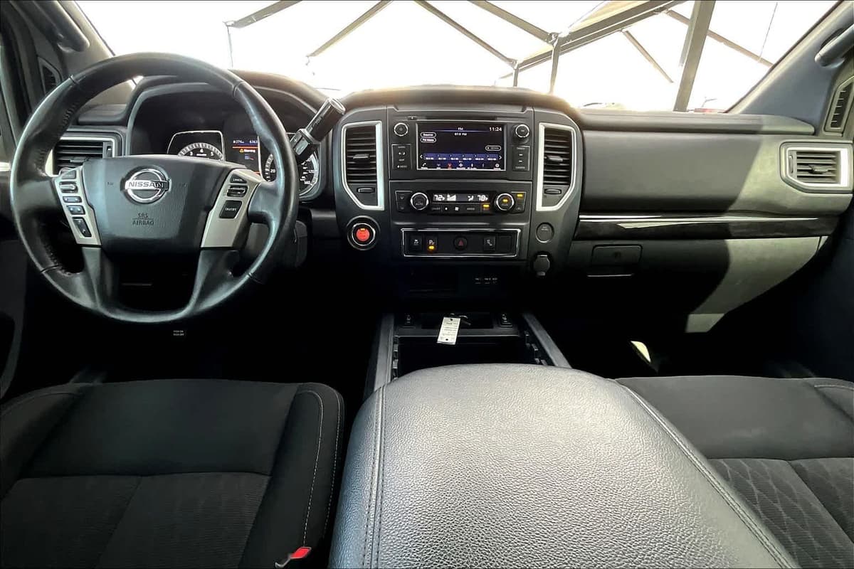 2019 Nissan Titan - Image 14