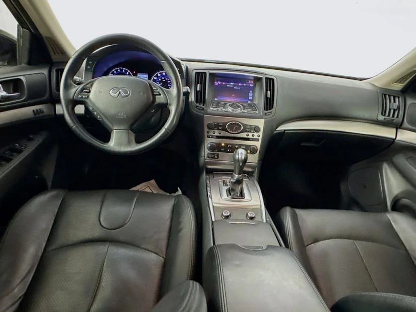2013 INFINITI G37 - Image 28