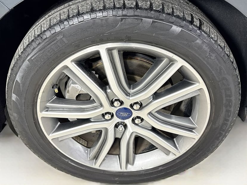 2022 Ford Edge - Image 40