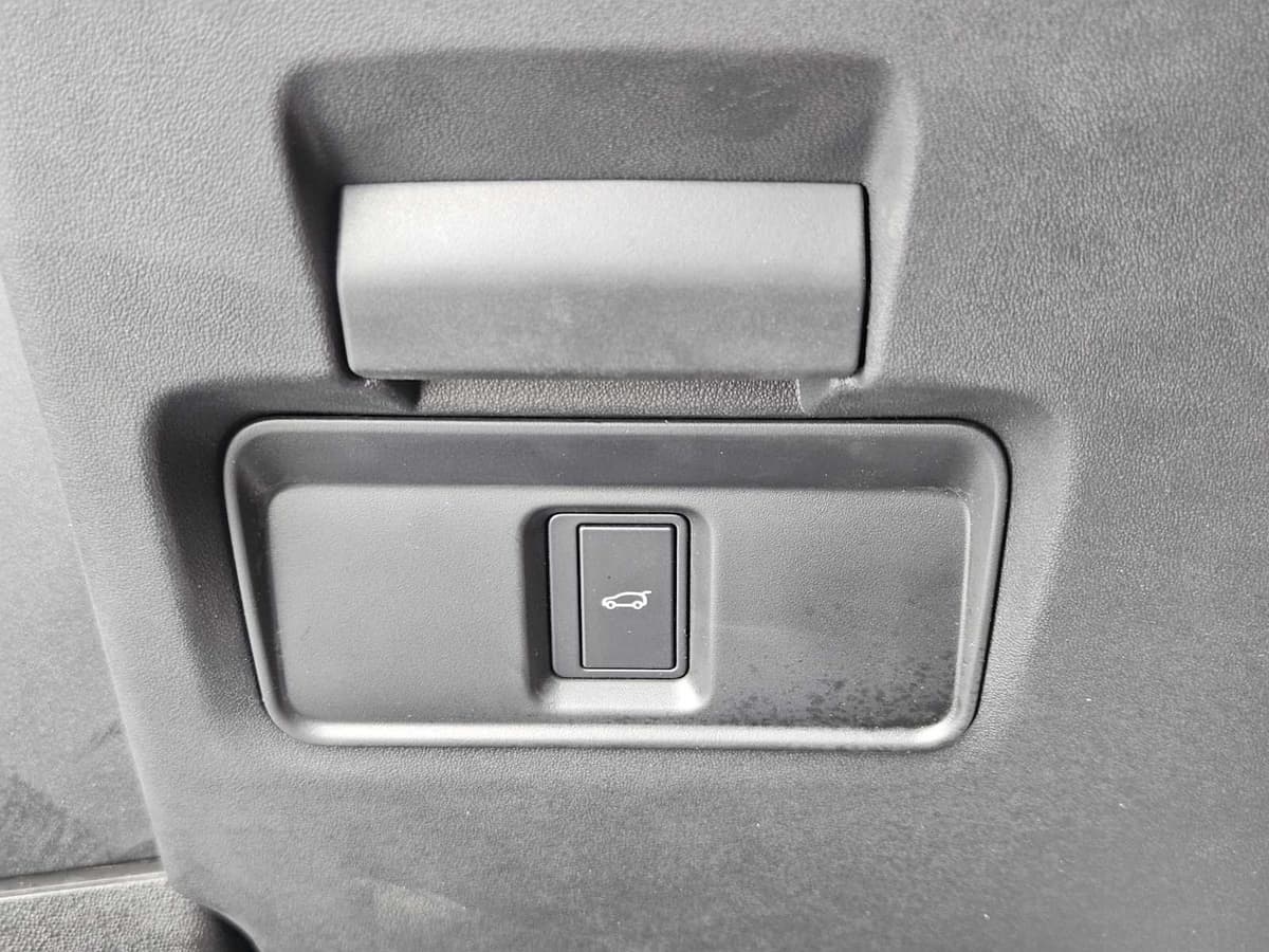 2026 Land Rover Range Rover Evoque - Image 19