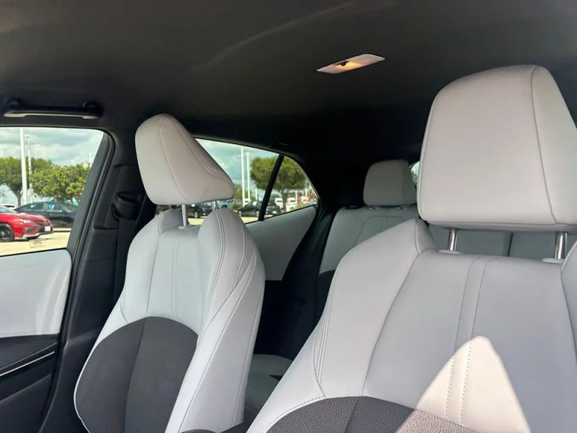 2021 Toyota Corolla Hatchback - Image 11