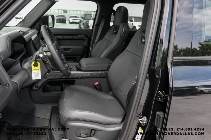 2026 Land Rover Defender 110 - Image 31