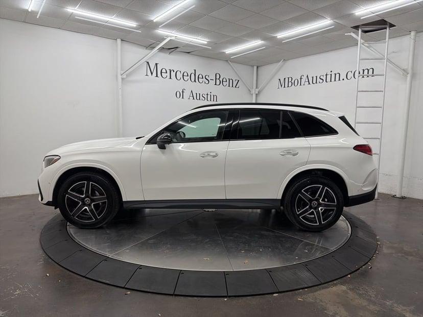 2026 Mercedes-Benz GLC - Image 3