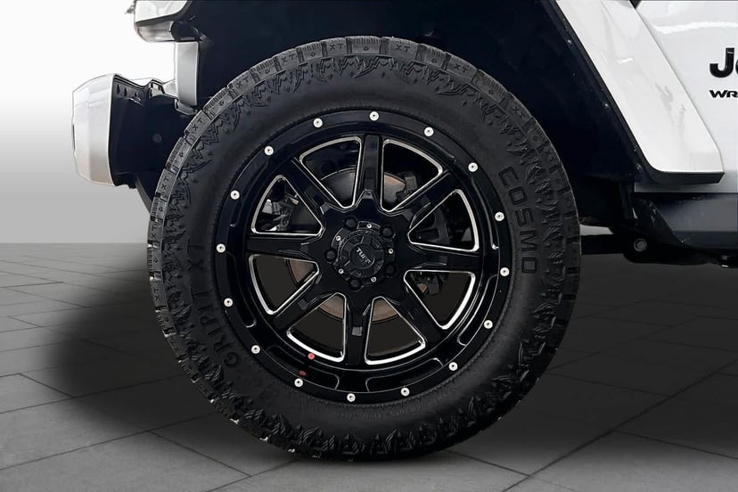 2021 Jeep Wrangler - Image 10