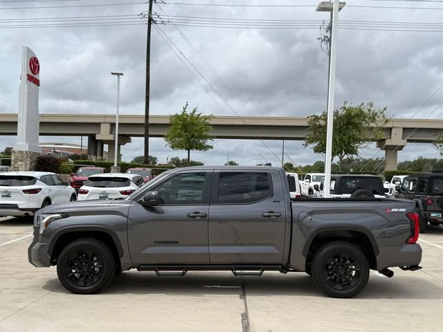2024 Toyota Tundra - Image 8