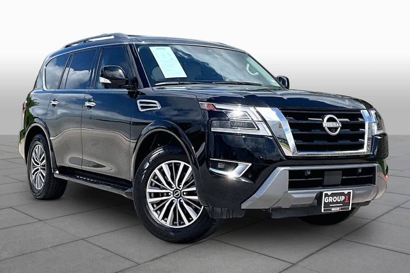 2023 Nissan Armada - Image 2