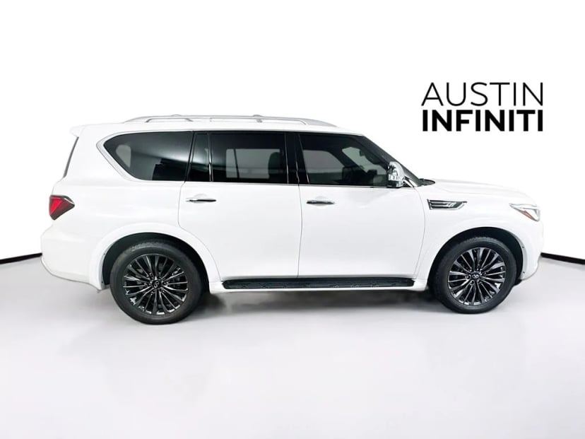 2024 INFINITI QX80 - Image 10