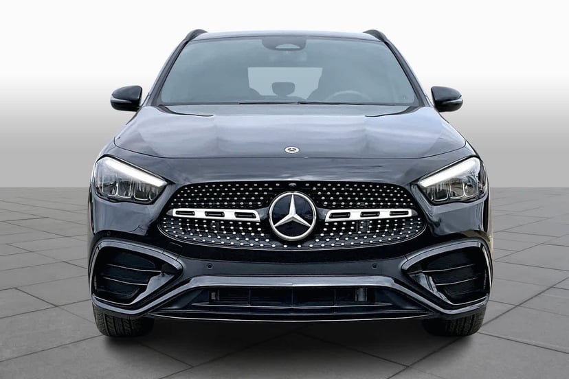 2025 Mercedes-Benz GLA 250 - Image 4