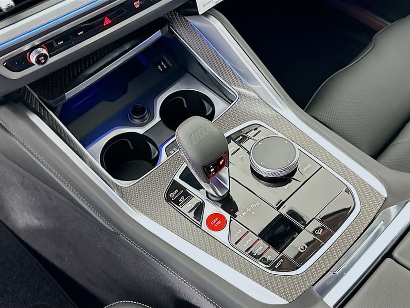2026 BMW XM - Image 15