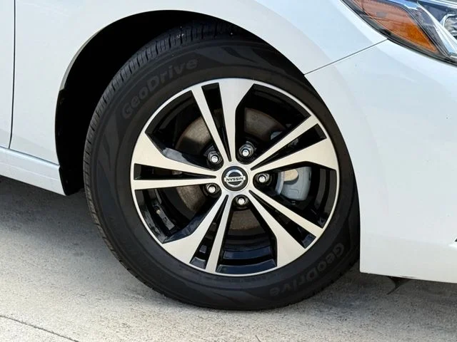 2023 Nissan Sentra - Image 2