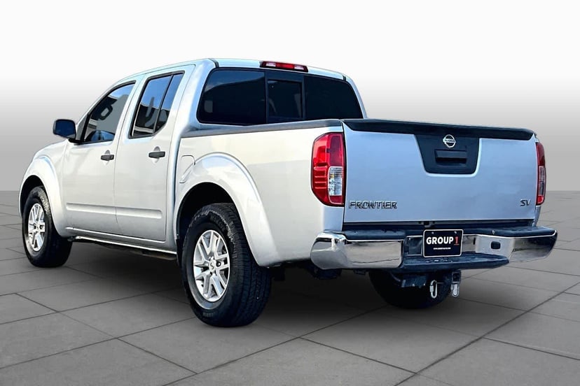 2015 Nissan Frontier - Image 12