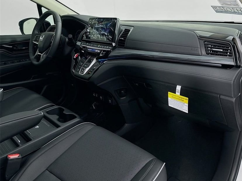 2026 Honda Odyssey - Image 43