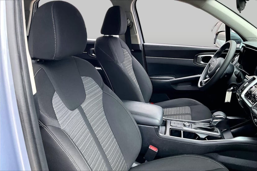 2022 Kia Sorento - Image 9