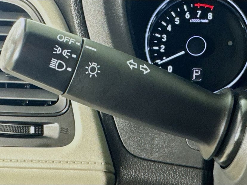 2016 Honda HR-V - Image 13