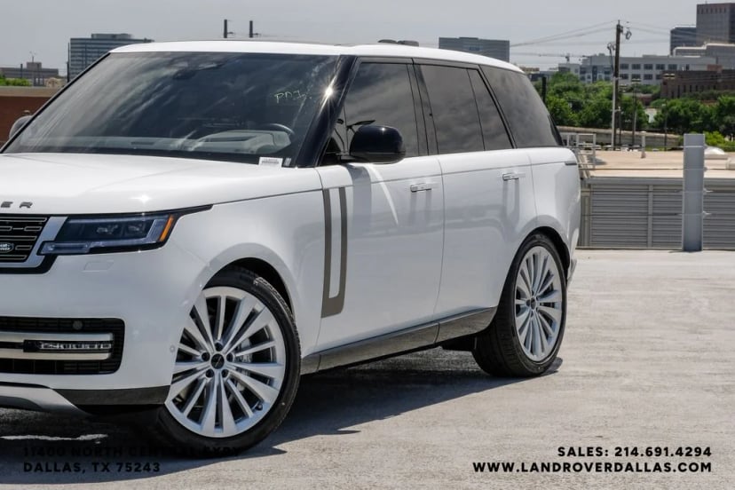 2026 Land Rover Range Rover - Image 4