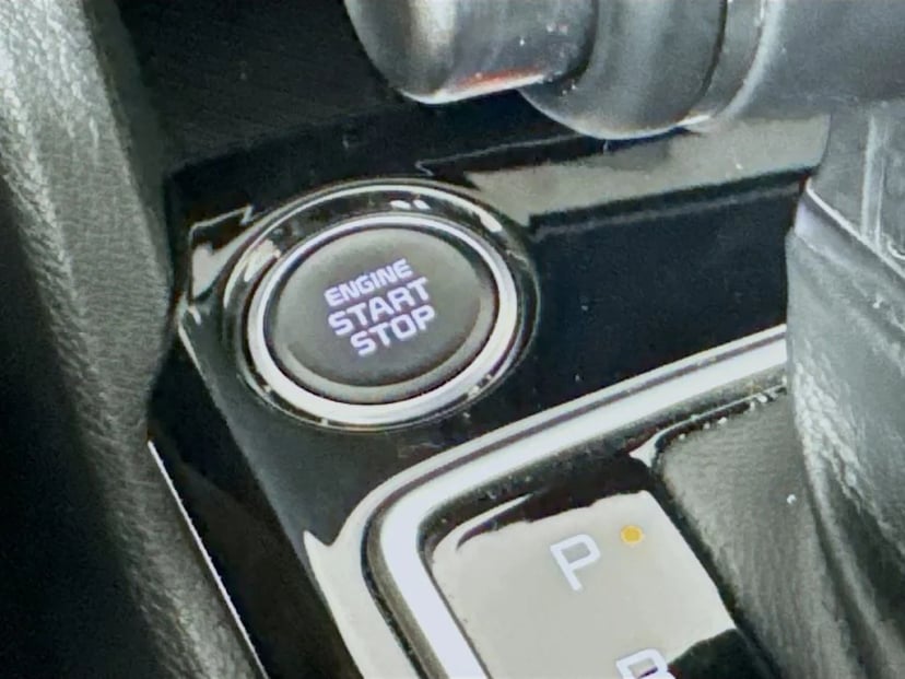 2023 Kia Sportage - Image 19