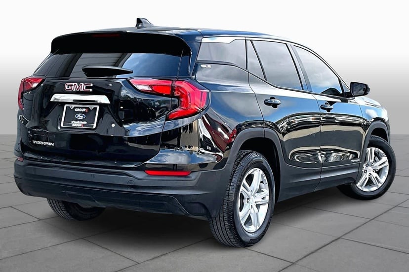 2018 GMC Terrain - Image 13